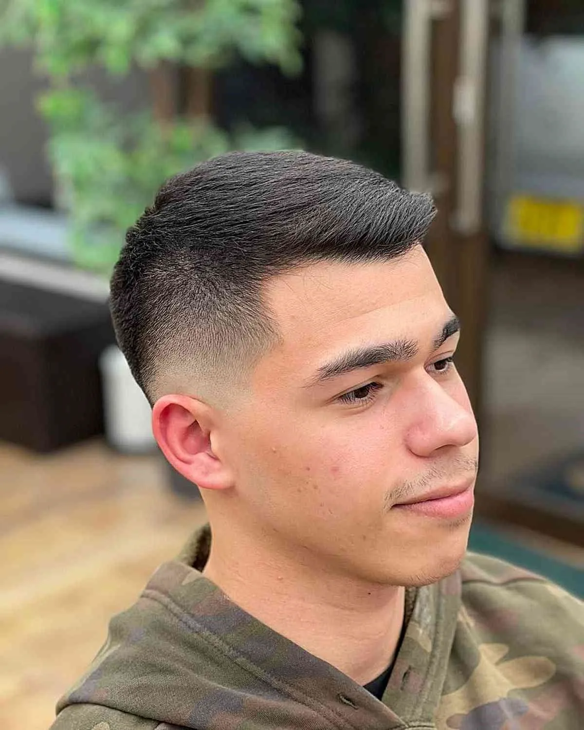 Corte corto de bajo mantenimiento con lados afilados